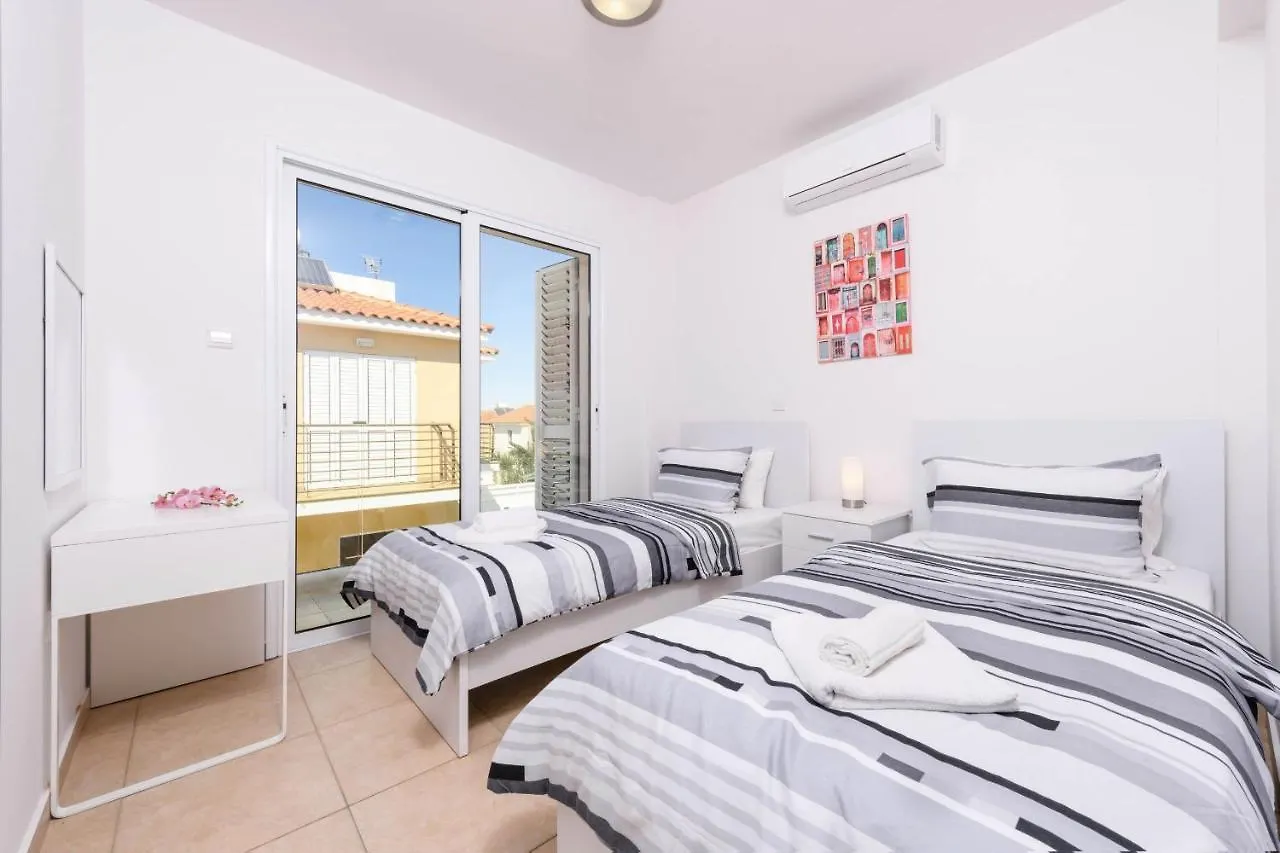 Villa Elaine Πρωταράς 0*,  Κύπρος